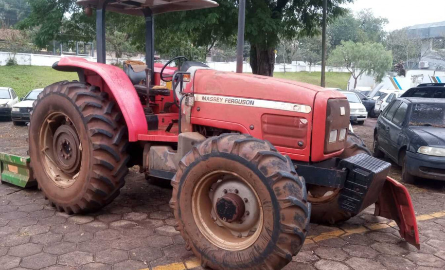PCPR recupera trator avaliado em R$ 150 mil em Cascavel