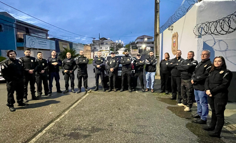 PCPR e GM prendem três pessoas em flagrante por tráfico de drogas em Colombo