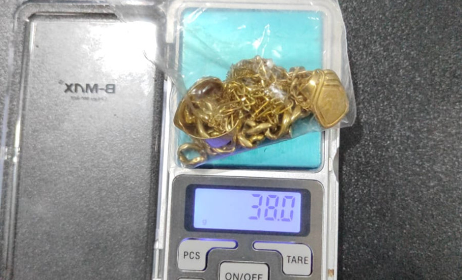 PCPR prende casal por tráfico de drogas e receptação em Paranavaí