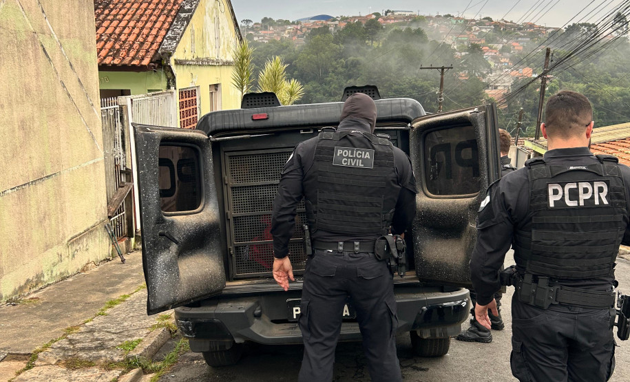 PCPR prende três pessoas em operação contra o tráfico de drogas e tentativa de homicídio em Telêmaco Borba