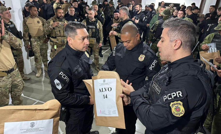 PCPR prende 16 e resgata 1 mil animais em operação contra tráfico internacional de espécies