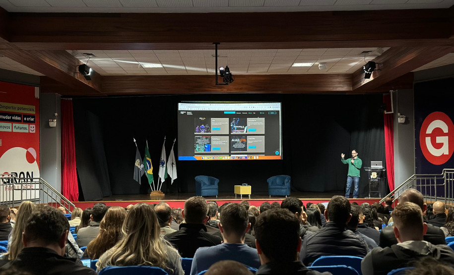 ESPC-PR promove curso inédito sobre Inteligência Artificial voltada à investigação criminal para mais de 300 policiais