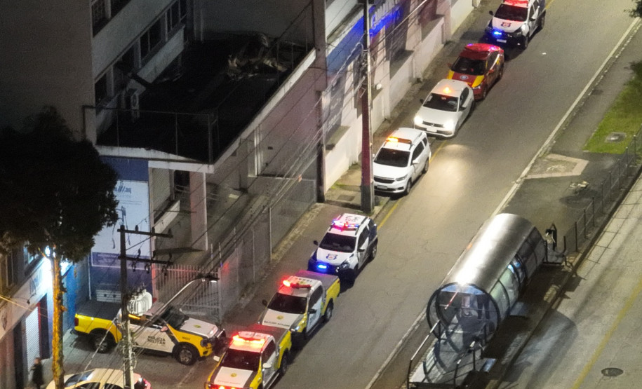 PCPR e PMPR fecha cassino e apreende em média três mil reais em Curitiba