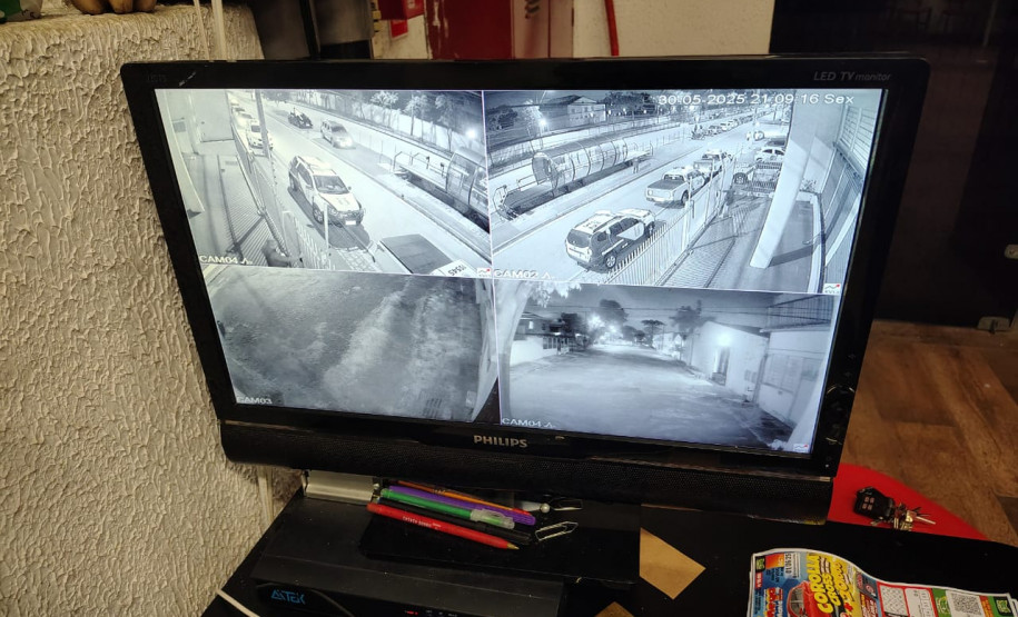 PCPR e PMPR fecha cassino e apreende em média três mil reais em Curitiba