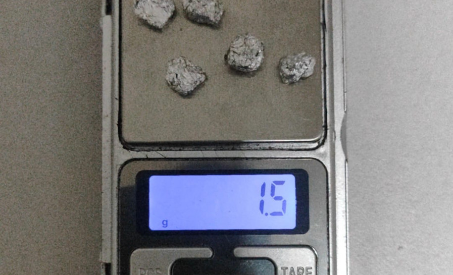 PCPR e PMPR prende dois adultos em flagrante, apreende adolescente e diversos objetos em Nova Londrina