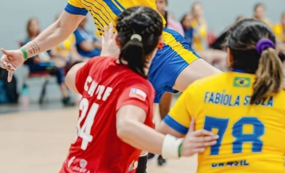 Servidora da PCPR é convocada para a Seleção Feminina Brasileira de Handebol Master