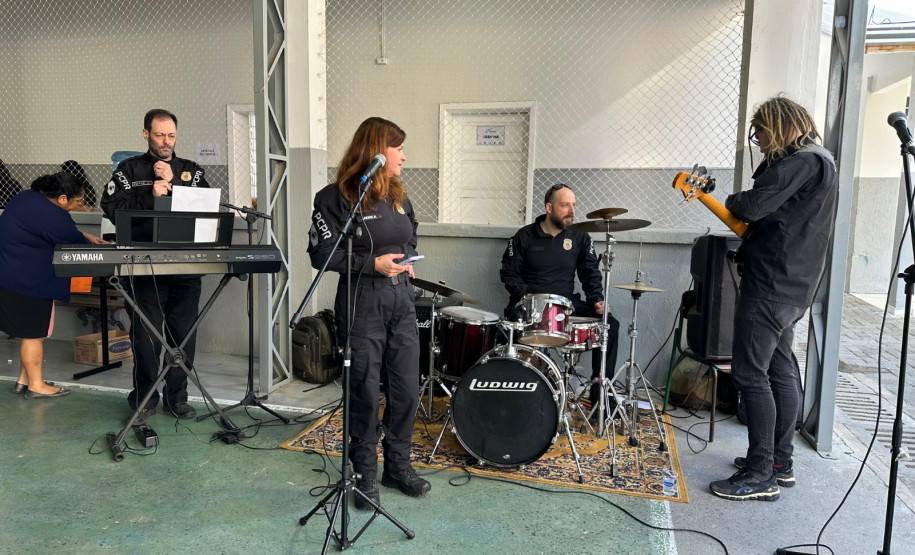 PCPR na Comunidade leva serviços a mais de 2,7 mil pessoas na Região Metropolitana de Curitiba