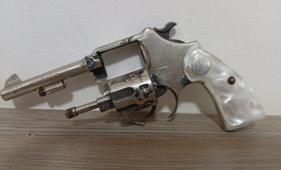 PCPR prende homem em flagrante por posse ilegal de arma de fogo em Pitanga