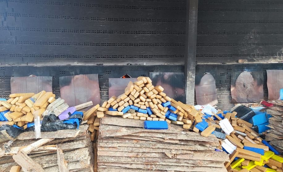 PCPR incinera cerca de 3,5 toneladas de drogas em São José dos Pinhais