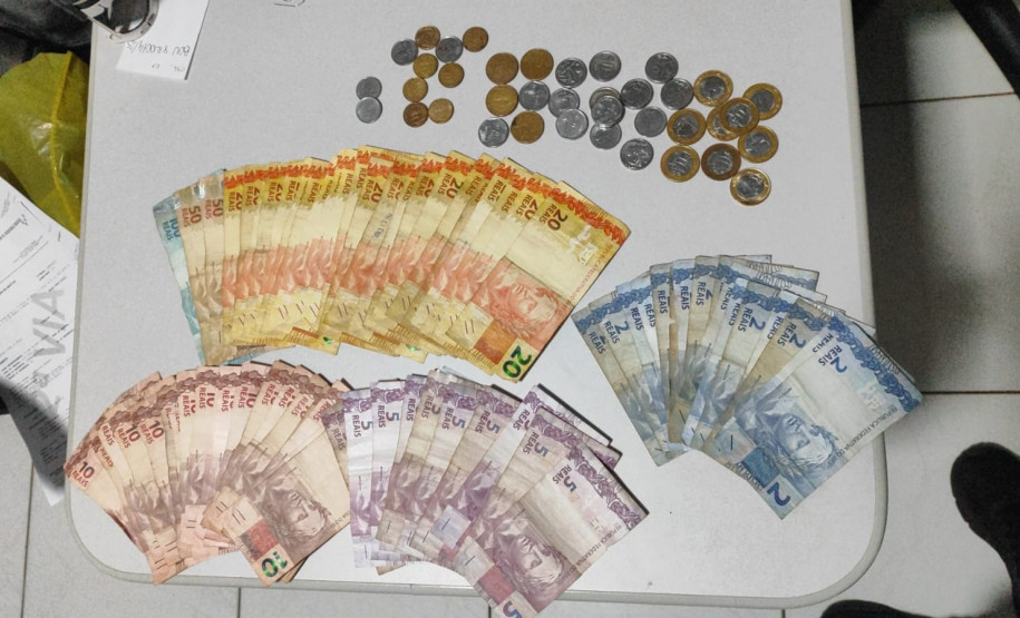 PCPR e PMPR prende dois adultos em flagrante, apreende adolescente e diversos objetos em Nova Londrina