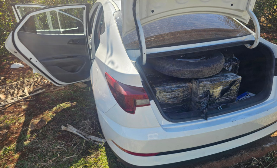 PCPR, PMPR e PRF interceptam veículo com 468 kg de maconha em ação integrada em Santa Terezinha de Itaipu