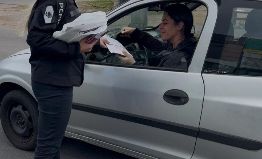 PCPR e GM realizam blitz informativa acerca do combate à violência doméstica e familiar em São José dos Pinhais