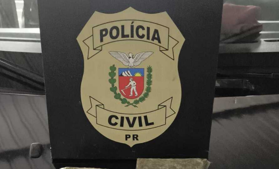 PCPR prende quatro pessoas em flagrante por tráfico de drogas na Lapa