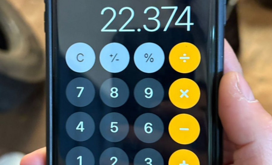 PCPR e PMPR prendem sete pessoas e apreendem mais de 22 mil garrafas de cerveja falsificada em Cambará