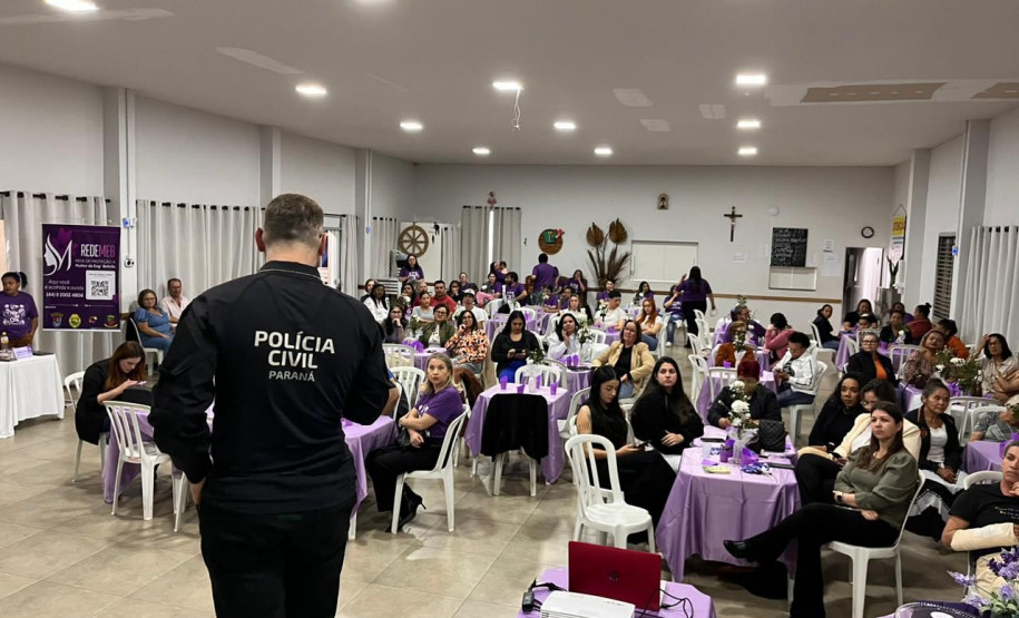 PCPR e PMPR participam de evento em alusão ao Agosto Lilás em Engenheiro Beltrão