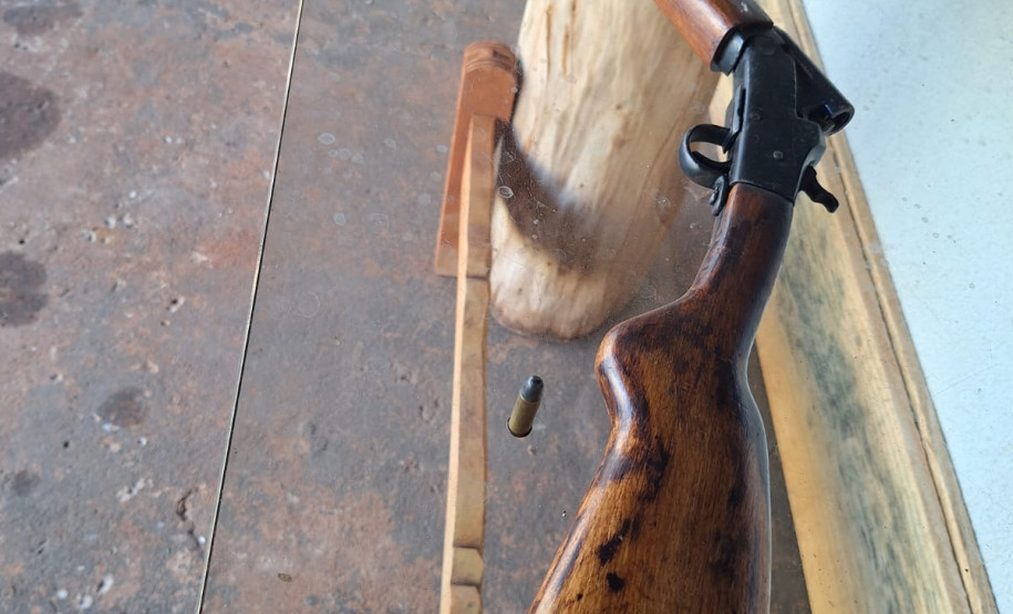 PCPR prende homem por posse ilegal de arma de fogo em Lobato