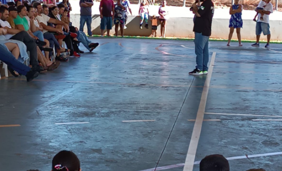 PCPR realiza palestra relacionado ao Agosto Lilás em escola municipal em Cidade Gaúcha