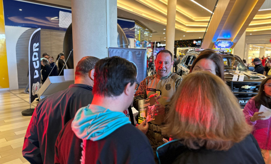 PCPR na Comunidade atende mais de 2,5 mil pessoas em evento de combate aos crimes ambientais em Curitiba