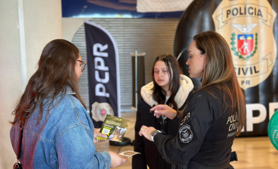 PCPR na Comunidade atende mais de 1,7 mil pessoas em evento de combate aos crimes ambientais em Curitiba