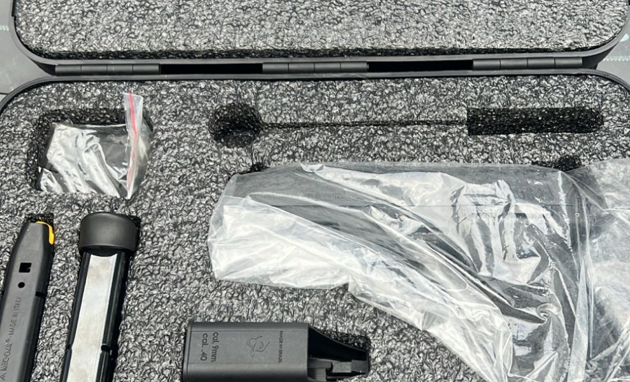 PCPR, PMPR e GM prendem seis pessoas e apreendem carga de fertilizantes desviada em São José dos Pinhais