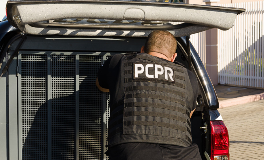 PCPR prende homem em flagrante por ameaçar a companheira em Pinhais