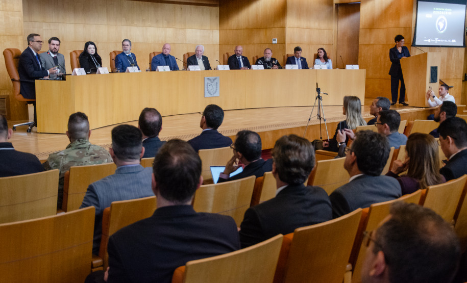 Paraná sedia evento nacional que debate estratégias de combate ao crime organizado