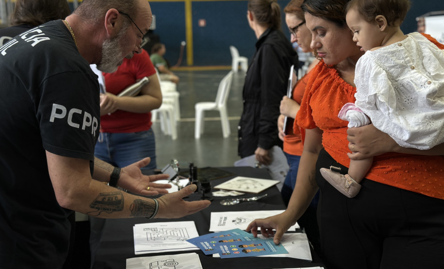 PCPR na Comunidade oferece serviços de polícia judiciária à população de Cascavel