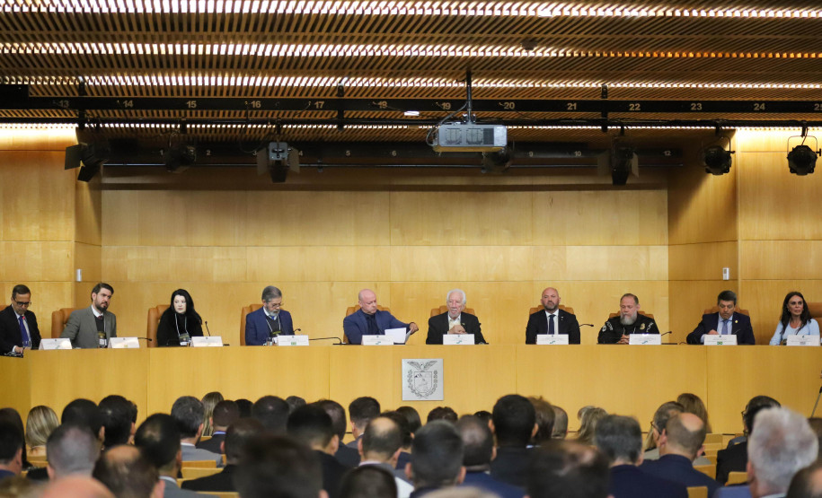 Paraná sedia evento nacional que debate estratégias de combate ao crime organizado