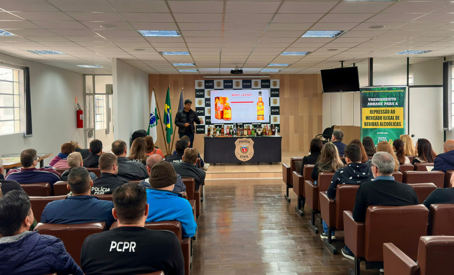 PCPR realiza treinamento em repressão ao mercado ilegal de bebidas alcoólicas em Curitiba