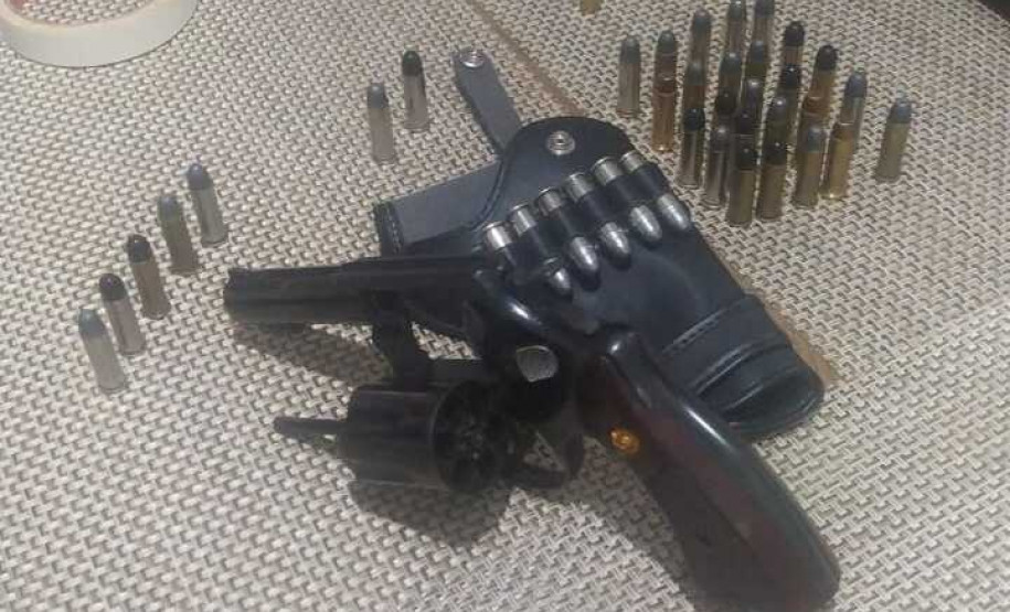 PCPR prende homem por posse irregular de arma de fogo em Londrina