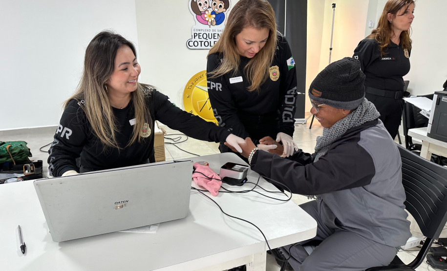 PCPR na Comunidade emite 230 carteiras de identidade para internos do Pequeno Cotolengo em Curitiba