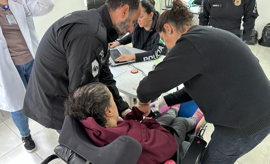 PCPR na Comunidade emite 230 carteiras de identidade para internos do Pequeno Cotolengo em Curitiba