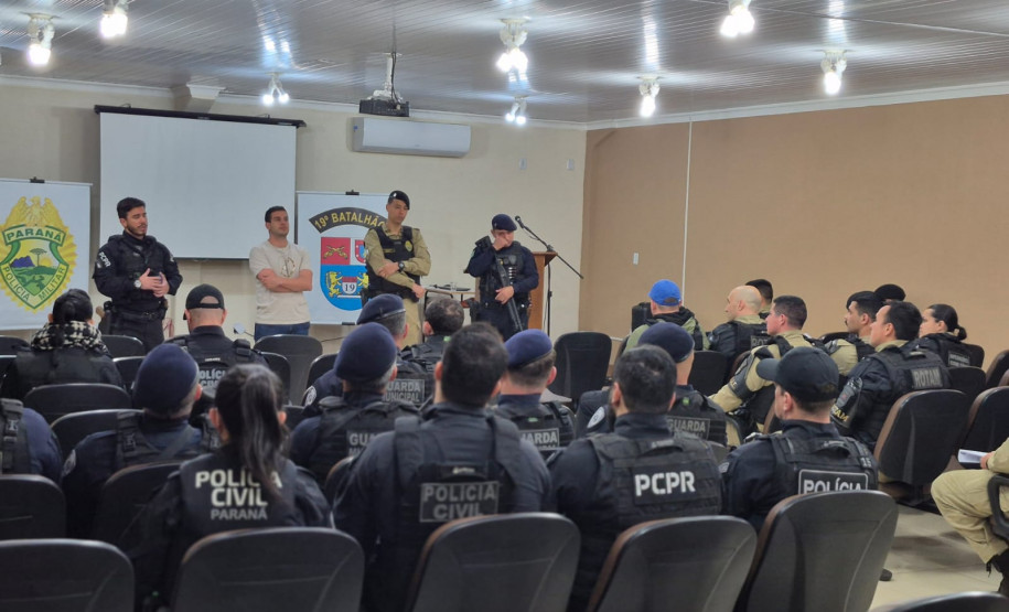 PCPC, PMPR e GM cumprem mandados de busca e apreensão e apreende dez motocicletas em Toledo