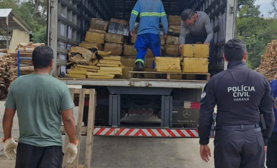 PCPR incinera mais de quatro toneladas de drogas em Campina Grande do Sul