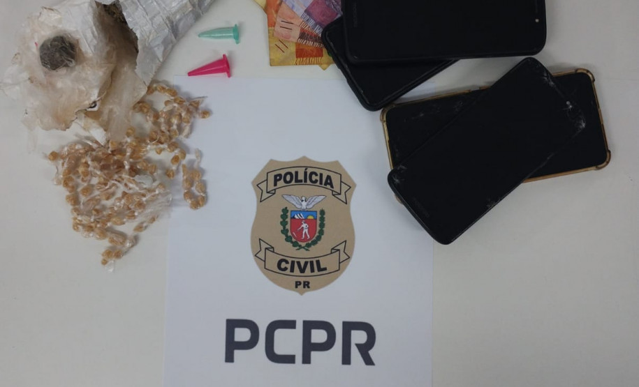 PCPR e PMPR prendem três pessoas em flagrante por tráfico de drogas em Assaí