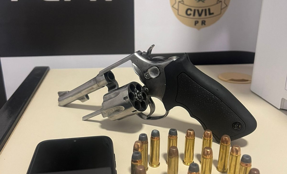 PCPR prende homem por posse ilegal de arma de fogo em Foz do Iguaçu