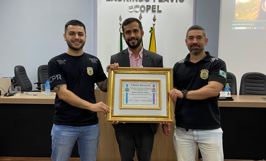 Delegado da PCPR recebe título de Cidadão Honorário em Santo Antônio do Sudoeste