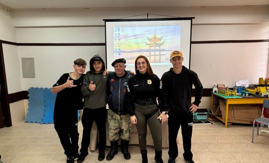 PCPR leva palestra sobre cyberbullying a estudantes em Bocaiúva do Sul