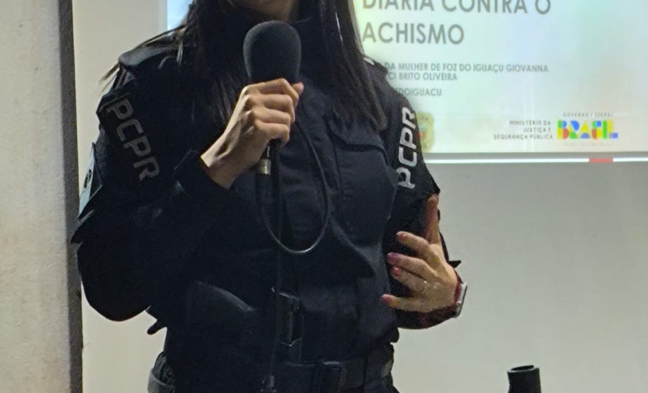 PCPR realiza palestra sobre violência doméstica e familiar contra mulher em escola de Foz do Iguaçu