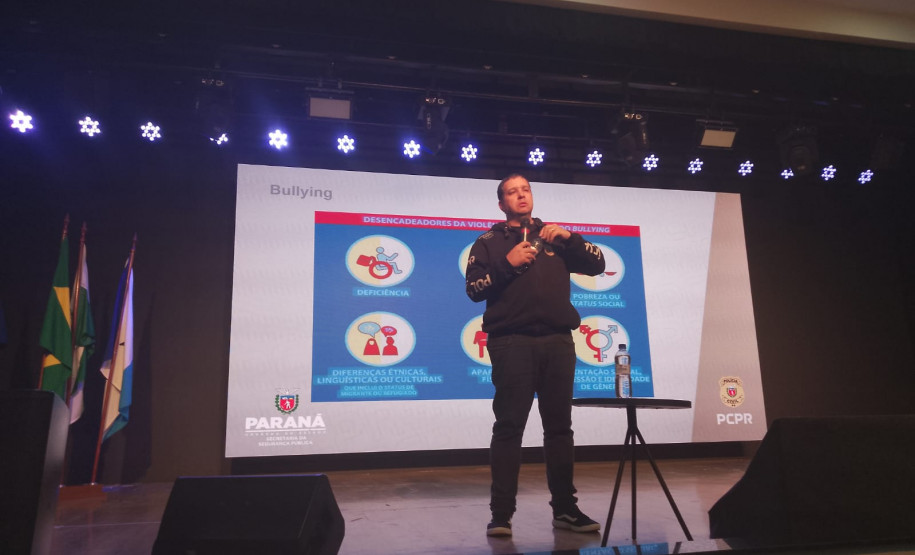 PCPR realiza palestra sobre crimes virtuais em Colégio Adventista de São José dos Pinhais