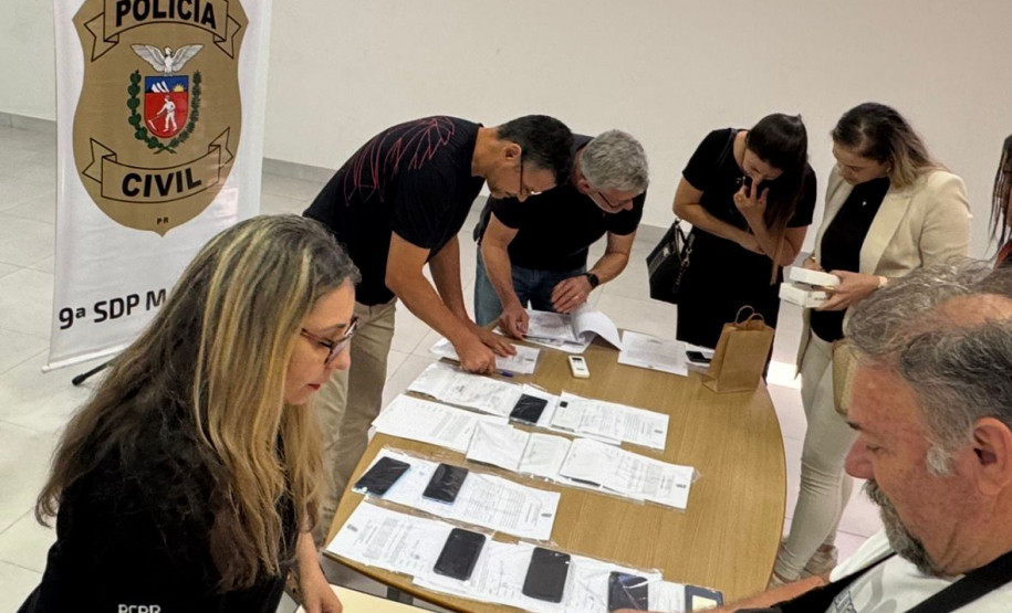 PCPR entrega 30 celulares recuperados de furtos e roubos em Maringá