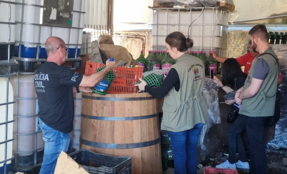 PCPR desmantela esquema de reutilização e distribuição de produtos irregulares em Curitiba