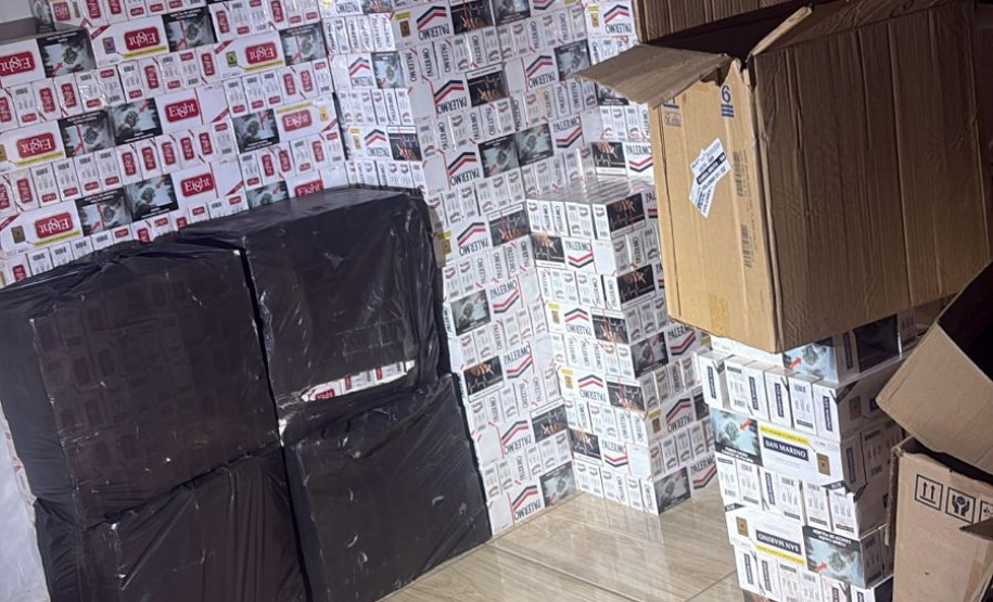 PCPR, PMPR e PMMS prendem homem em flagrante por contrabando de cigarros em Diamante do Norte