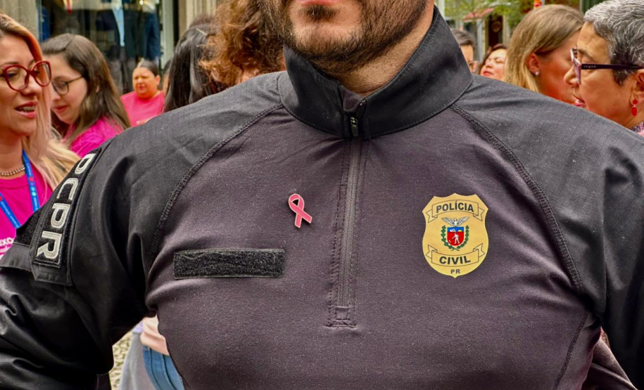 PCPR participa de caminhada em alusão ao Outubro Rosa em Curitiba