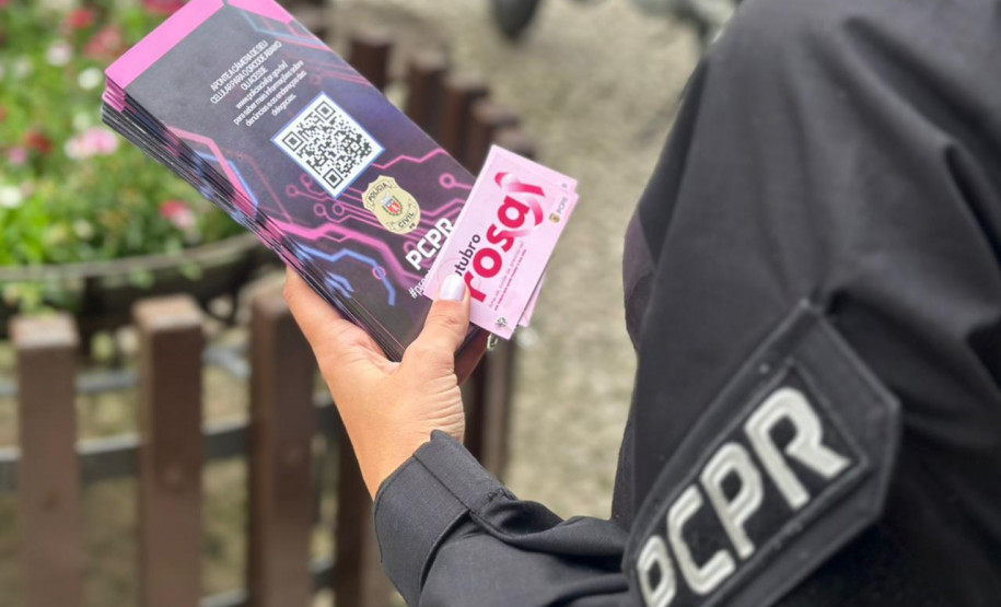 PCPR participa de caminhada em alusão ao Outubro Rosa em Curitiba