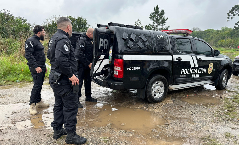 PCPR entrega de 21 cestas básicas, roupas, brinquedos e doces para famílias de Campo Largo