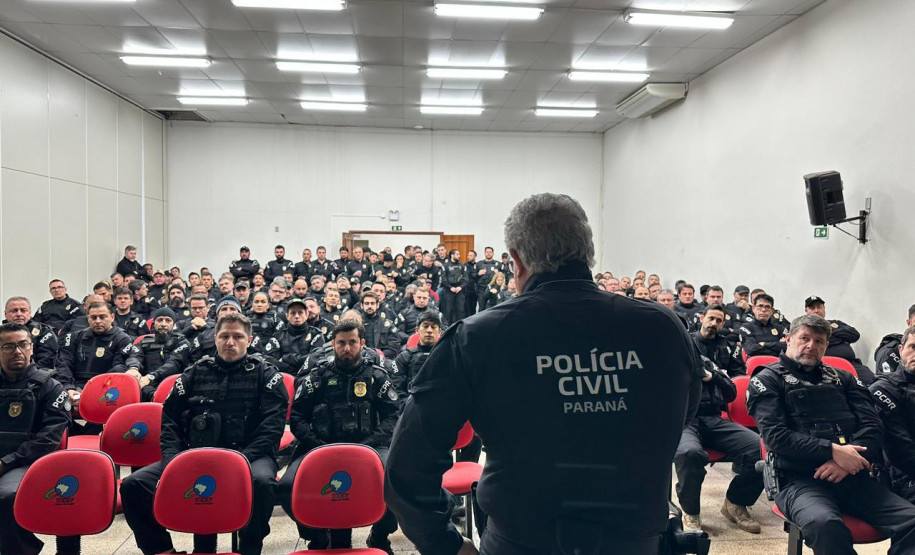 PCPR prende 42 pessoas e apreende R$ 700 mil em operação interestadual contra estrutura de organização criminosa
