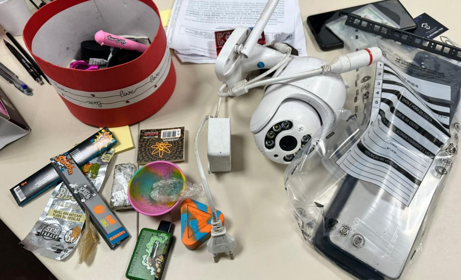 Operação integrada prende 25 pessoas suspeitas de integrar grupo criminoso no Alto Boqueirão, em Curitiba