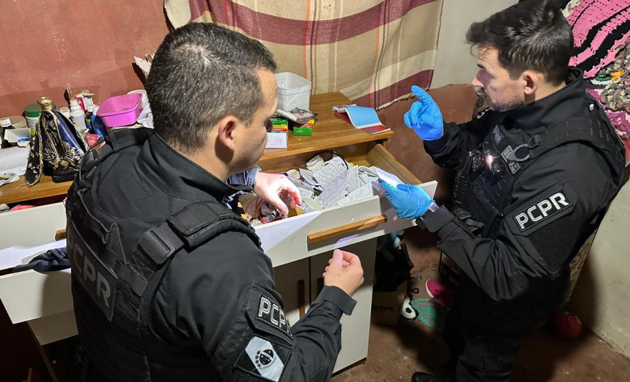 PCPR prende 42 pessoas e apreende R$ 700 mil em operação interestadual contra estrutura de organização criminosa