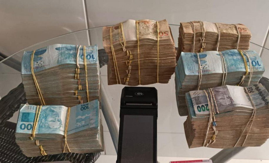 PCPR prende 42 pessoas e apreende R$ 700 mil em operação interestadual contra estrutura de organização criminosa